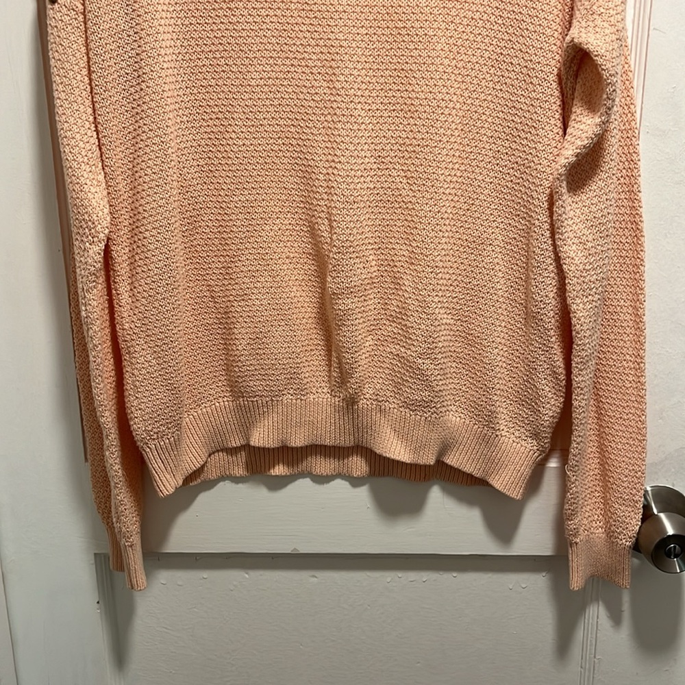 Forever 21 Sweater - Picture 4 of 12